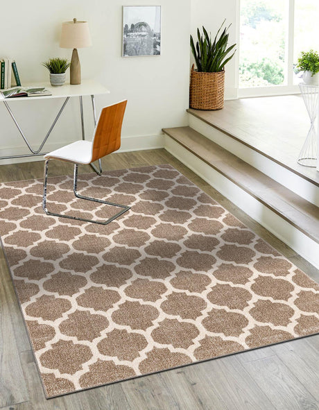 Light Brown 4' 1 x 6' 1 Trellis Rectangle Area Rug