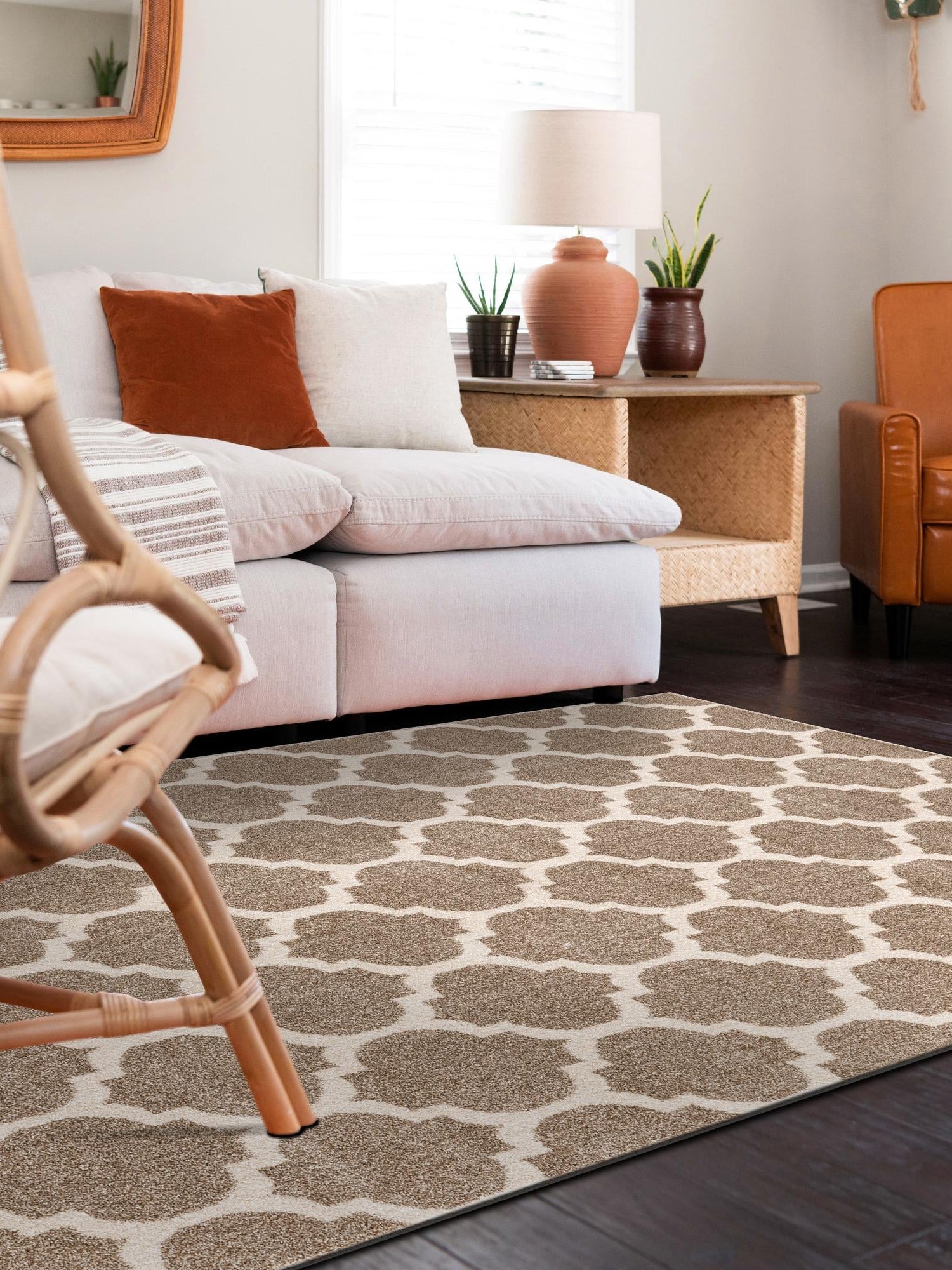 Light Brown 6' 1 x 9' Trellis Rectangle Area Rug