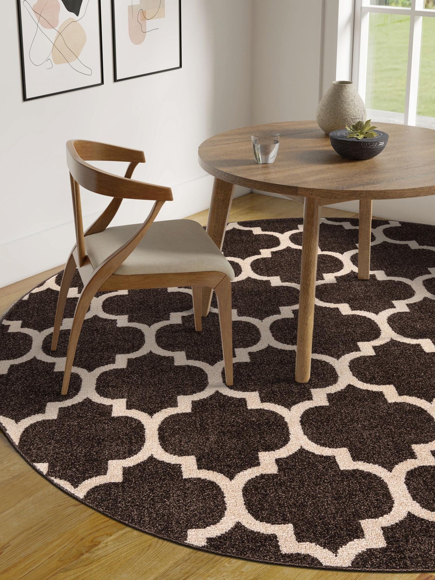 Chocolate Brown 7' 10 x 7' 10 Trellis Round Area Rug