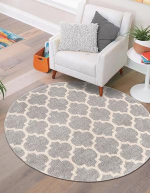 Light Gray 3' 1 x 3' 1 Trellis Round Area Rug