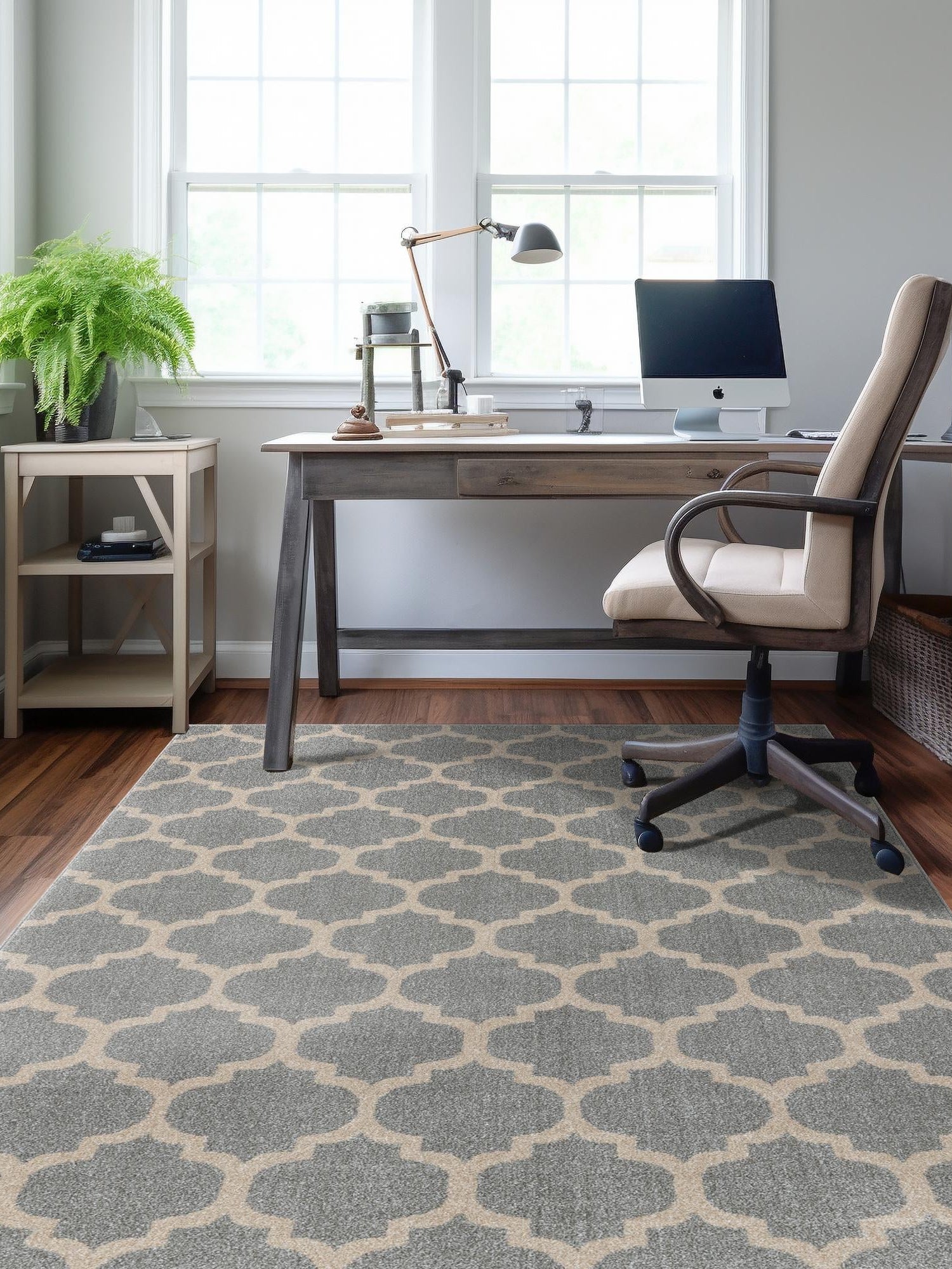 Light Gray 4' 1 x 6' 1 Trellis Rectangle Area Rug