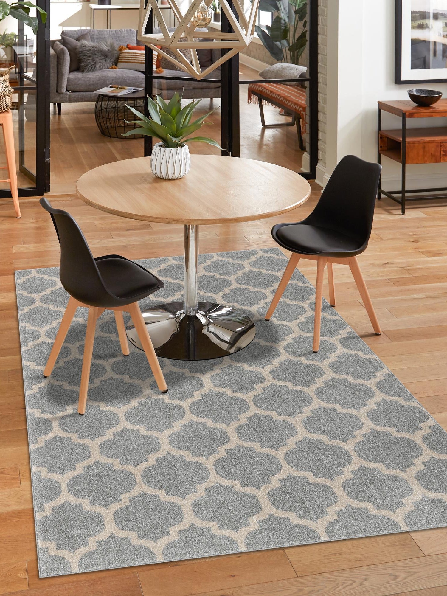 Light Gray 7' 10 x 11' Trellis Rectangle Area Rug