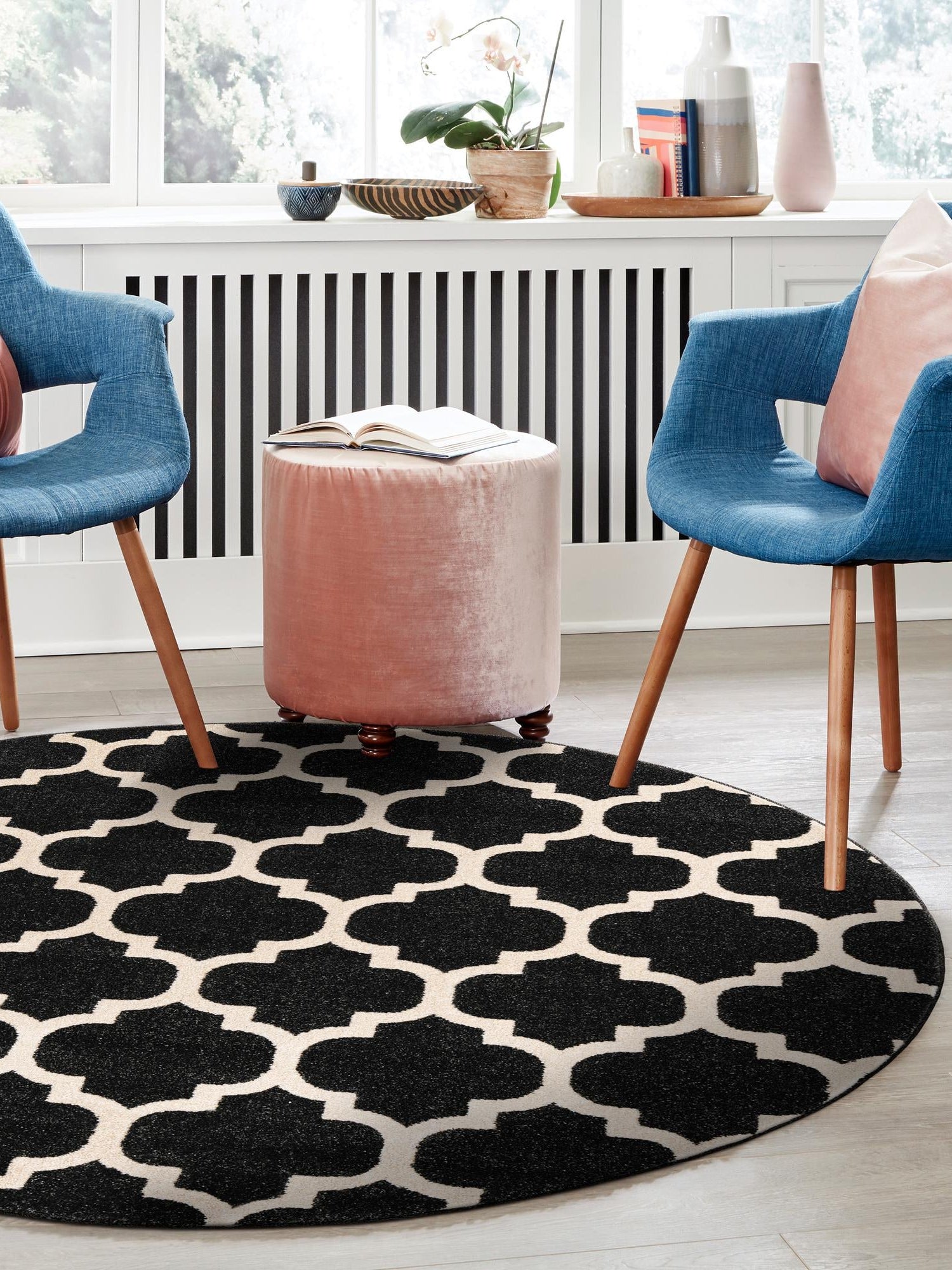 Black 12' 2 x 12' 2 Trellis Round Area Rug