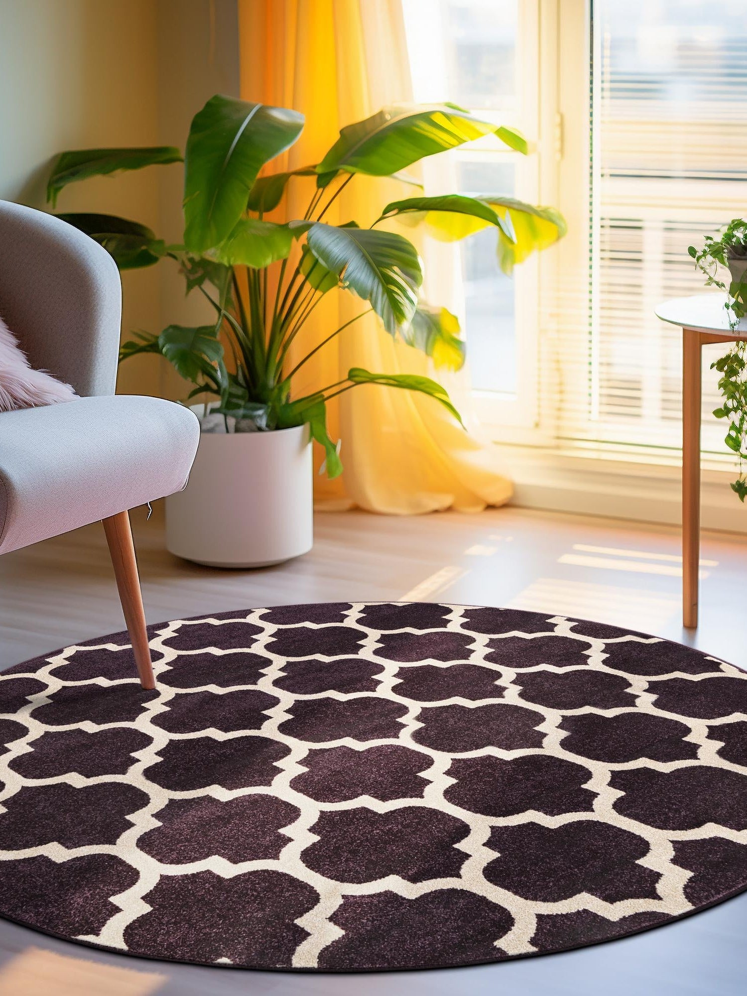 Purple 8' x 8' Trellis Round Area Rug