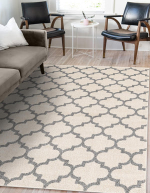 Beige and Gray 3' 1 x 5' 3 Trellis Rectangle Area Rug