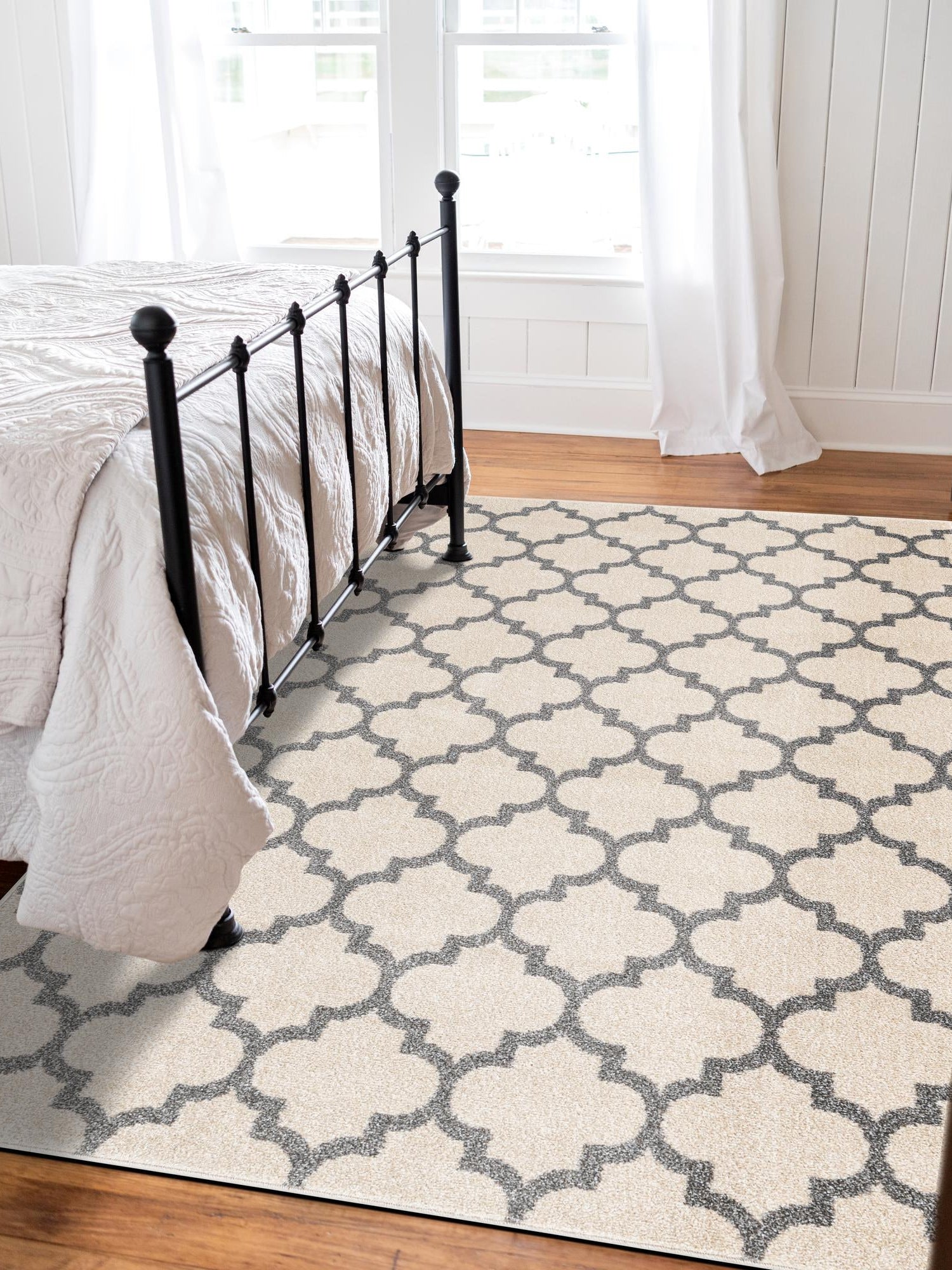 Beige and Gray 9' x 12' Trellis Rectangle Area Rug