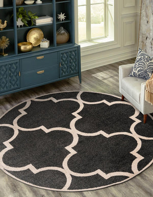 Black and White 3' 3 x 3' 3 Trellis Round Area Rug