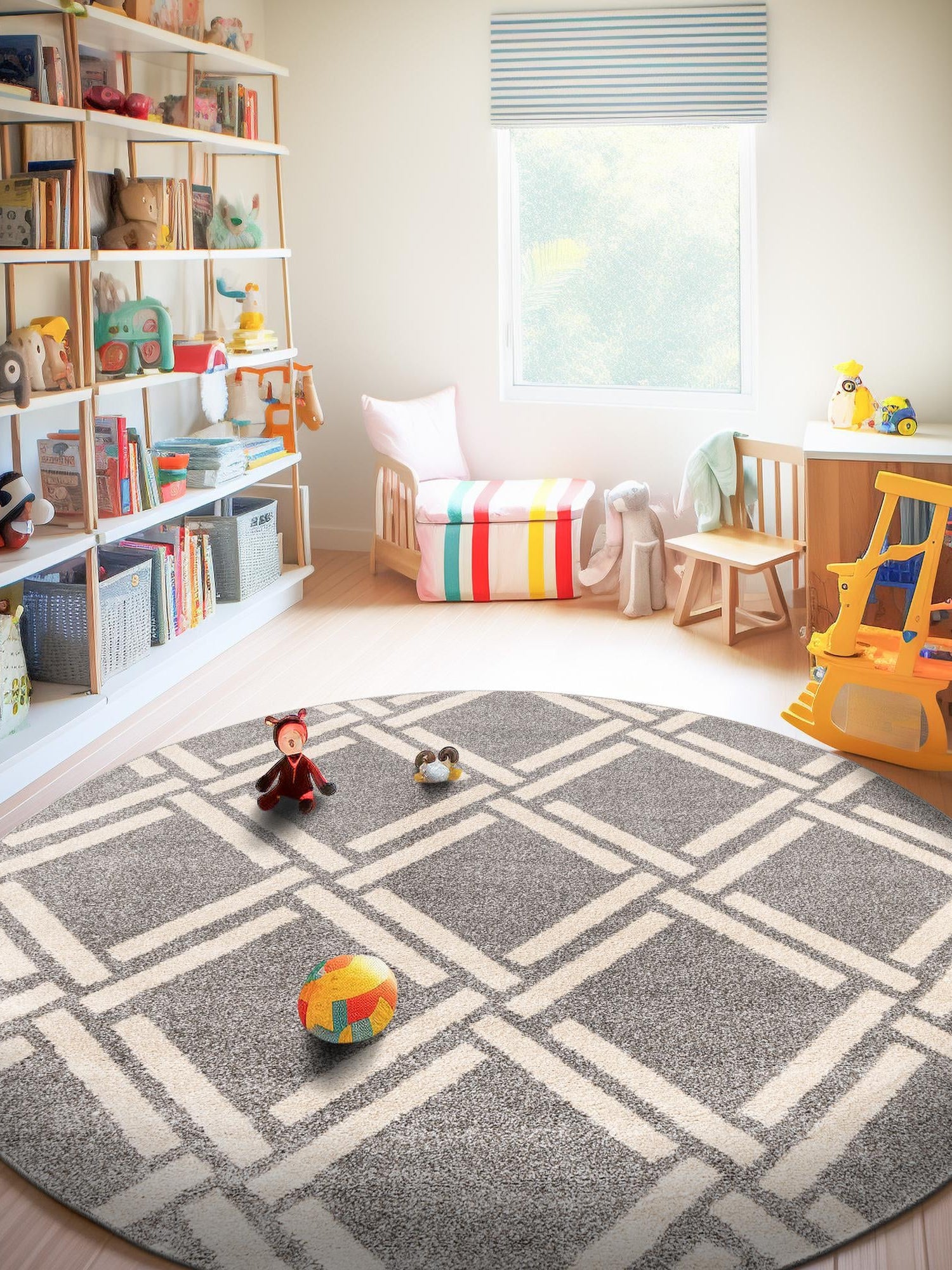 Gray 6' 1 x 6' 1 Trellis Round Area Rug