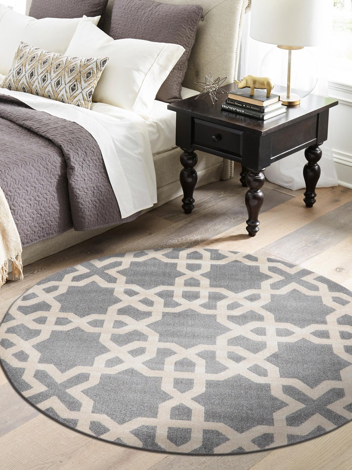 Gray 6' 1 x 6' 1 Trellis Round Area Rug