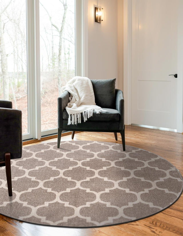 Light Brown 12' 2 x 12' 2 Trellis Round Area Rug