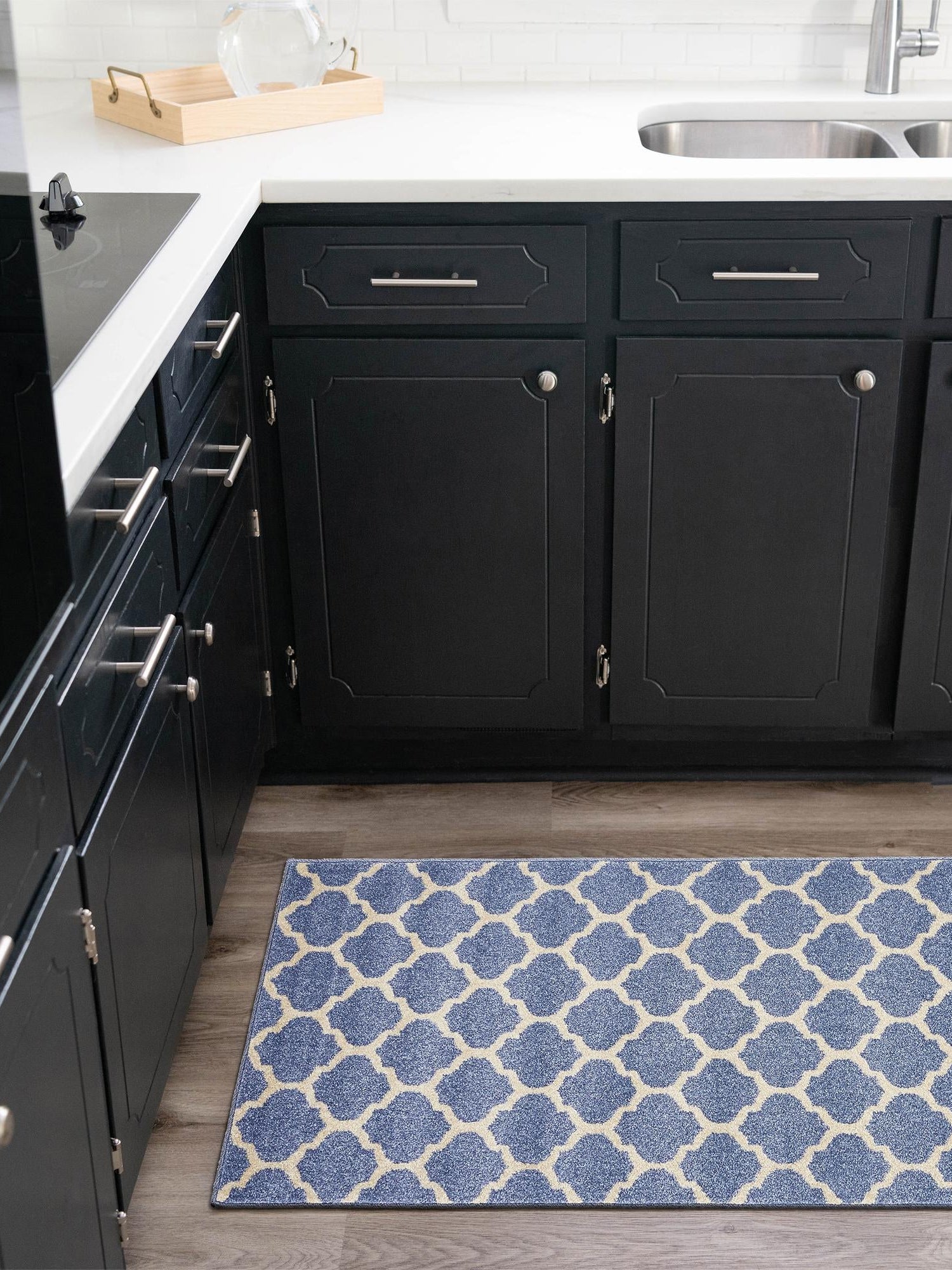 Light Blue 2' x 6' 1 Trellis Runner Area Rug