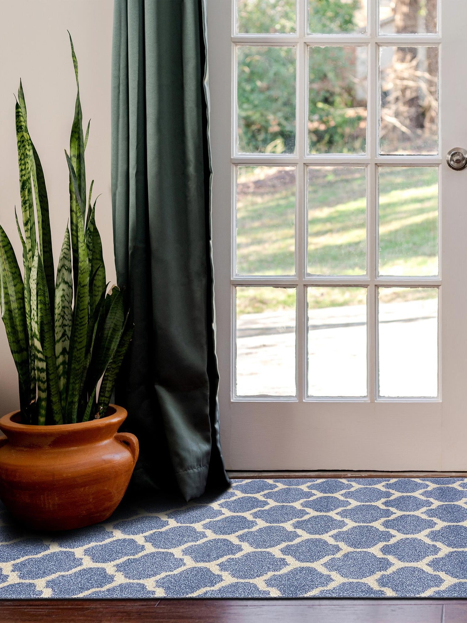 Light Blue 2' 7 x 10' Trellis Runner Area Rug