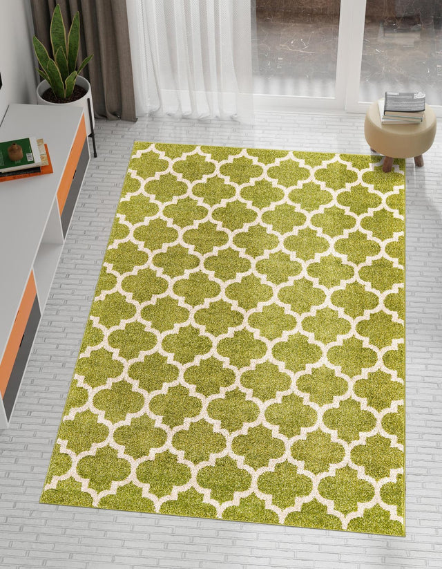 Light Green 6' 1 x 9' Trellis Rectangle Area Rug