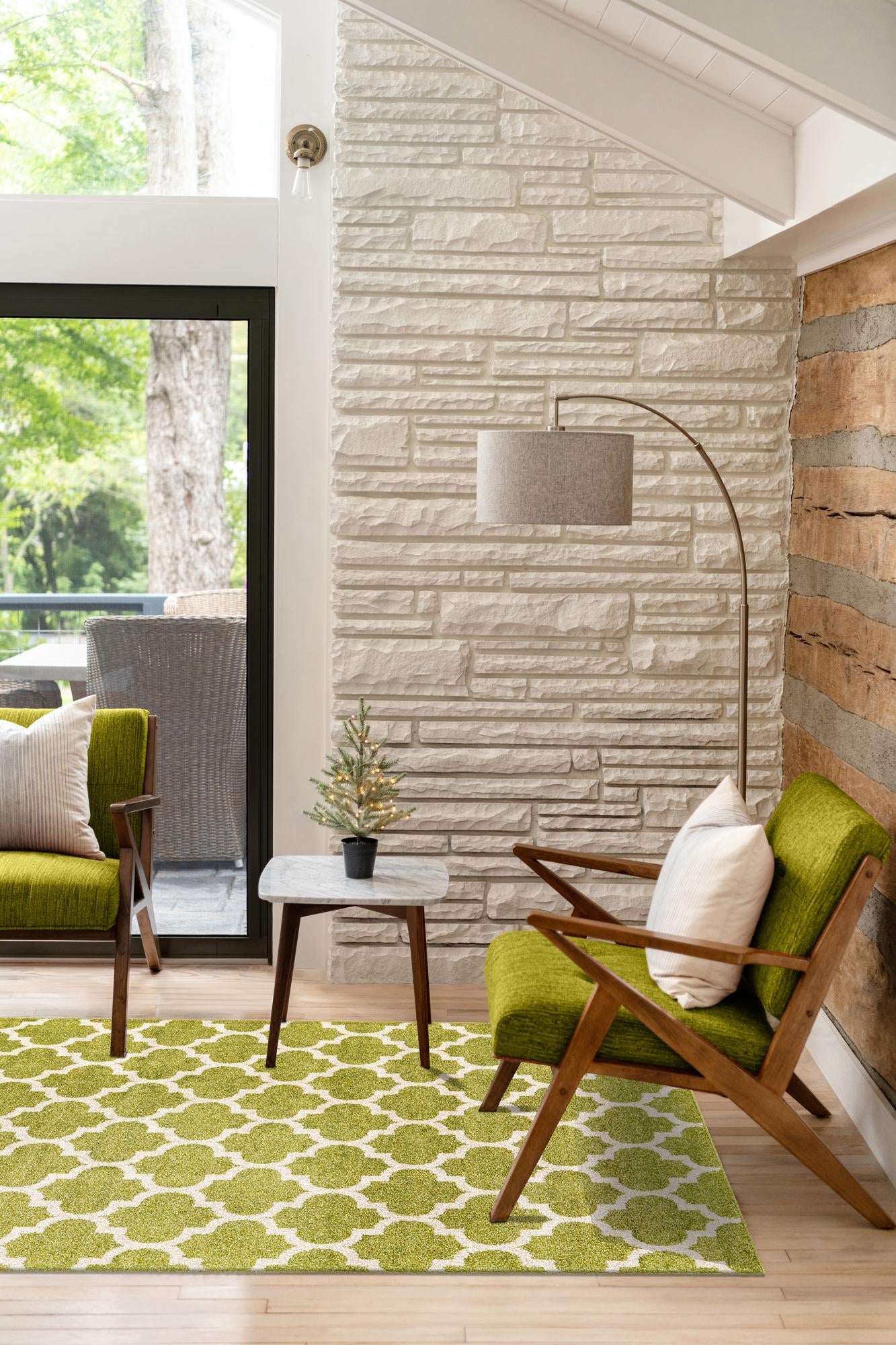 Light Green 10' x 13' 1 Trellis Rectangle Area Rug