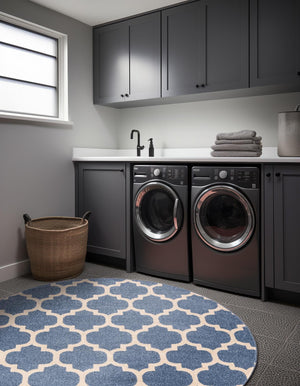 Light Blue 6' 1 x 6' 1 Trellis Round Area Rug