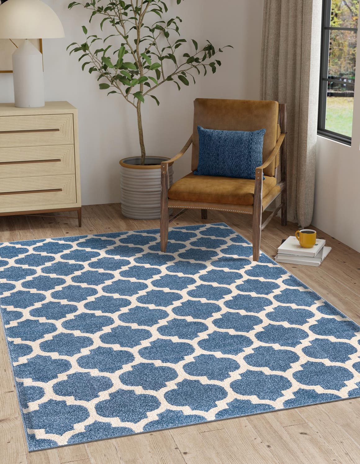Light Blue 4' 1 x 6' 1 Trellis Rectangle Area Rug