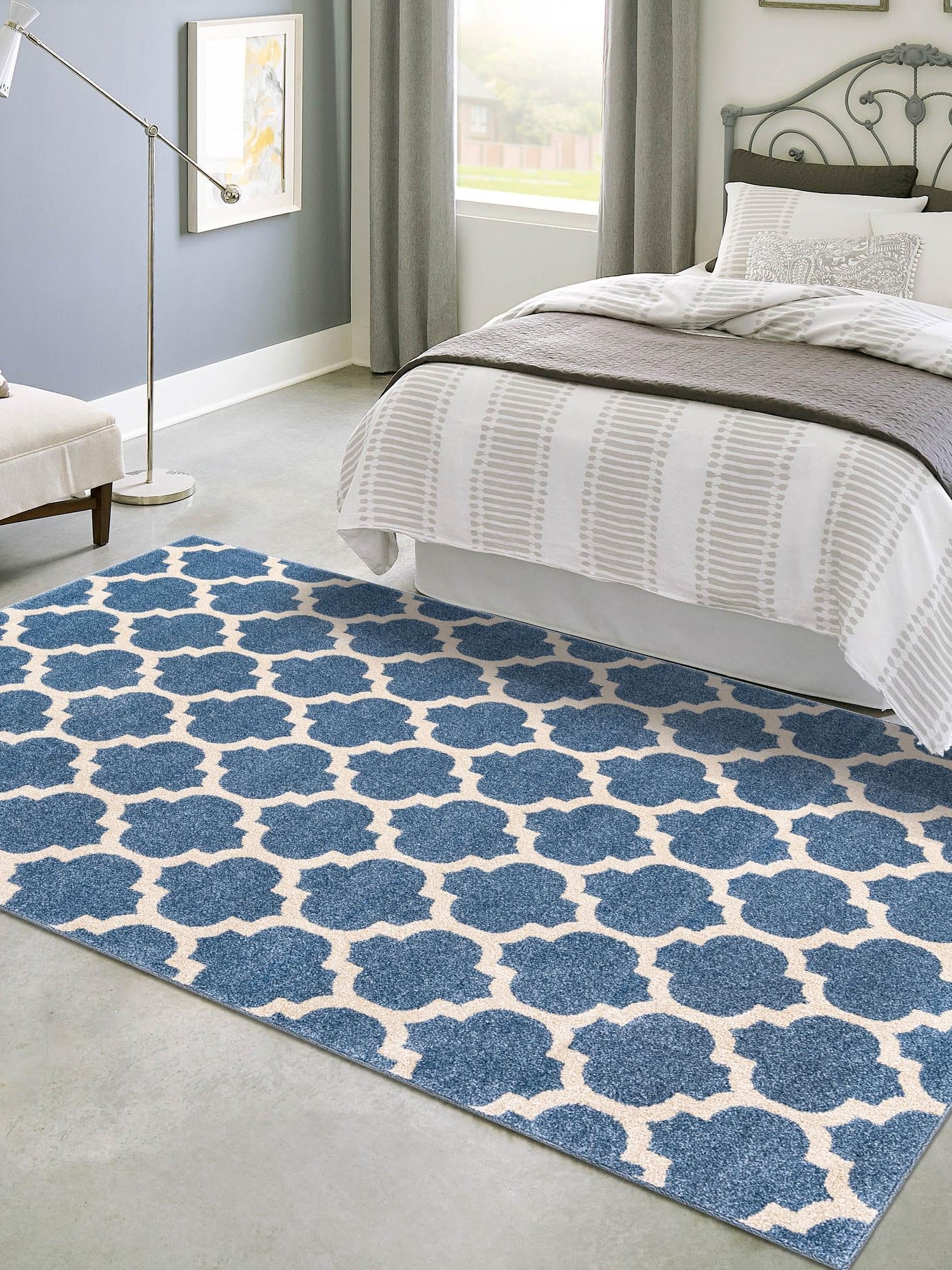 Light Blue 7' 1 x 10' Trellis Rectangle Area Rug
