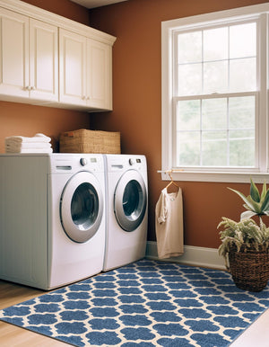 Light Blue 6' 1 x 9' Trellis Rectangle Area Rug