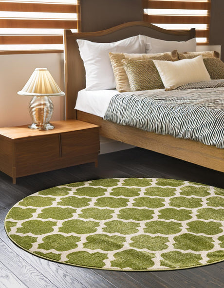 Light Green 7' 10 x 7' 10 Trellis Round Area Rug Geometric Modern Unique Durable Easy Clean Carpet for Contemporary Interior Design for Sale at Rug Engine