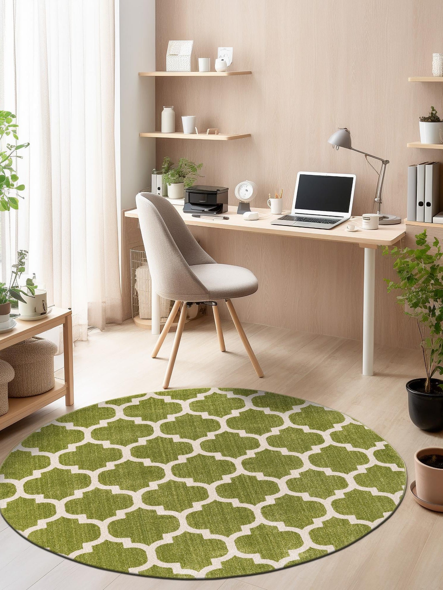 Light Green 7' 10 x 7' 10 Trellis Round Area Rug