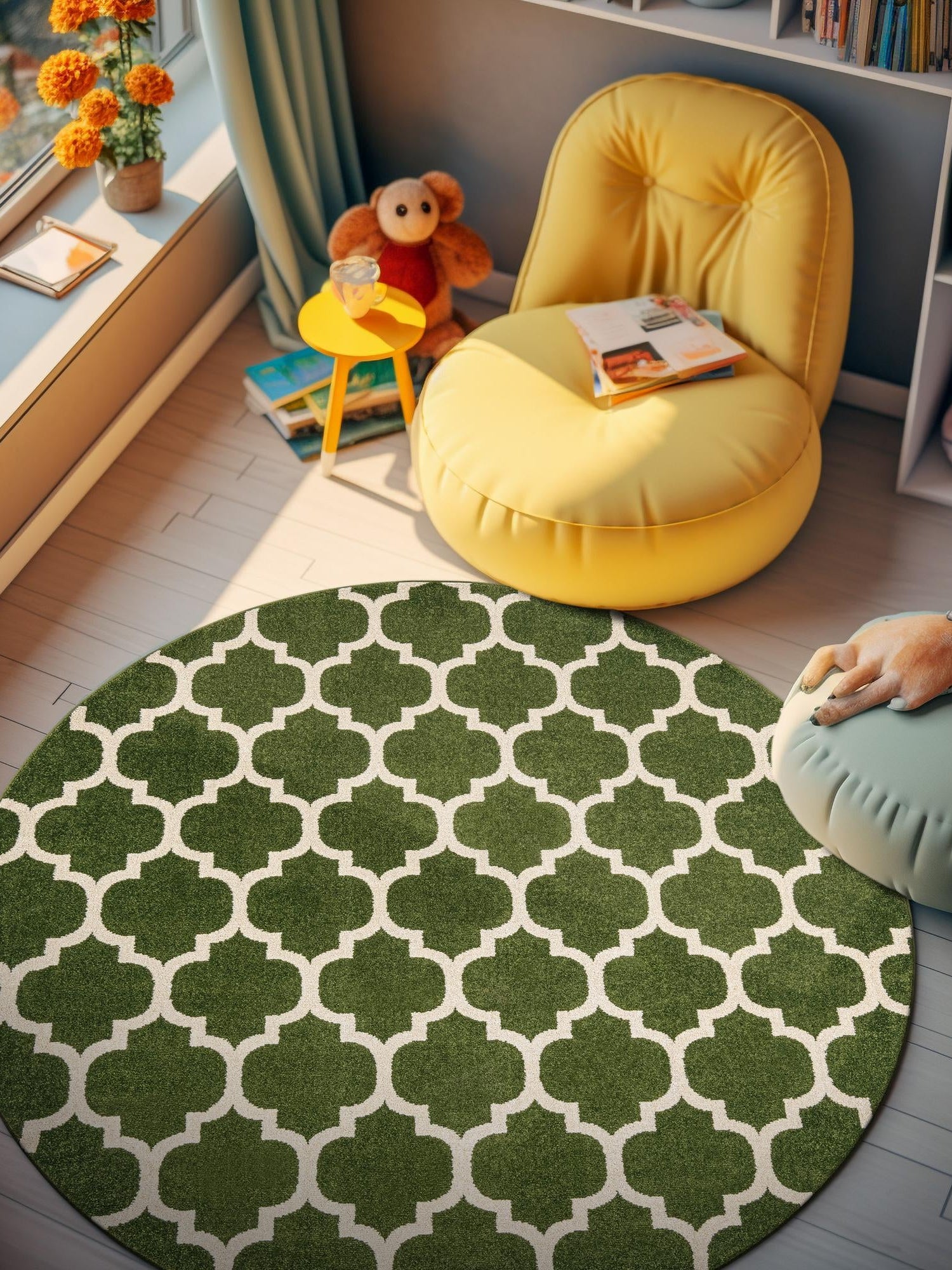 Dark Green 7' 10 x 7' 10 Trellis Round Area Rug