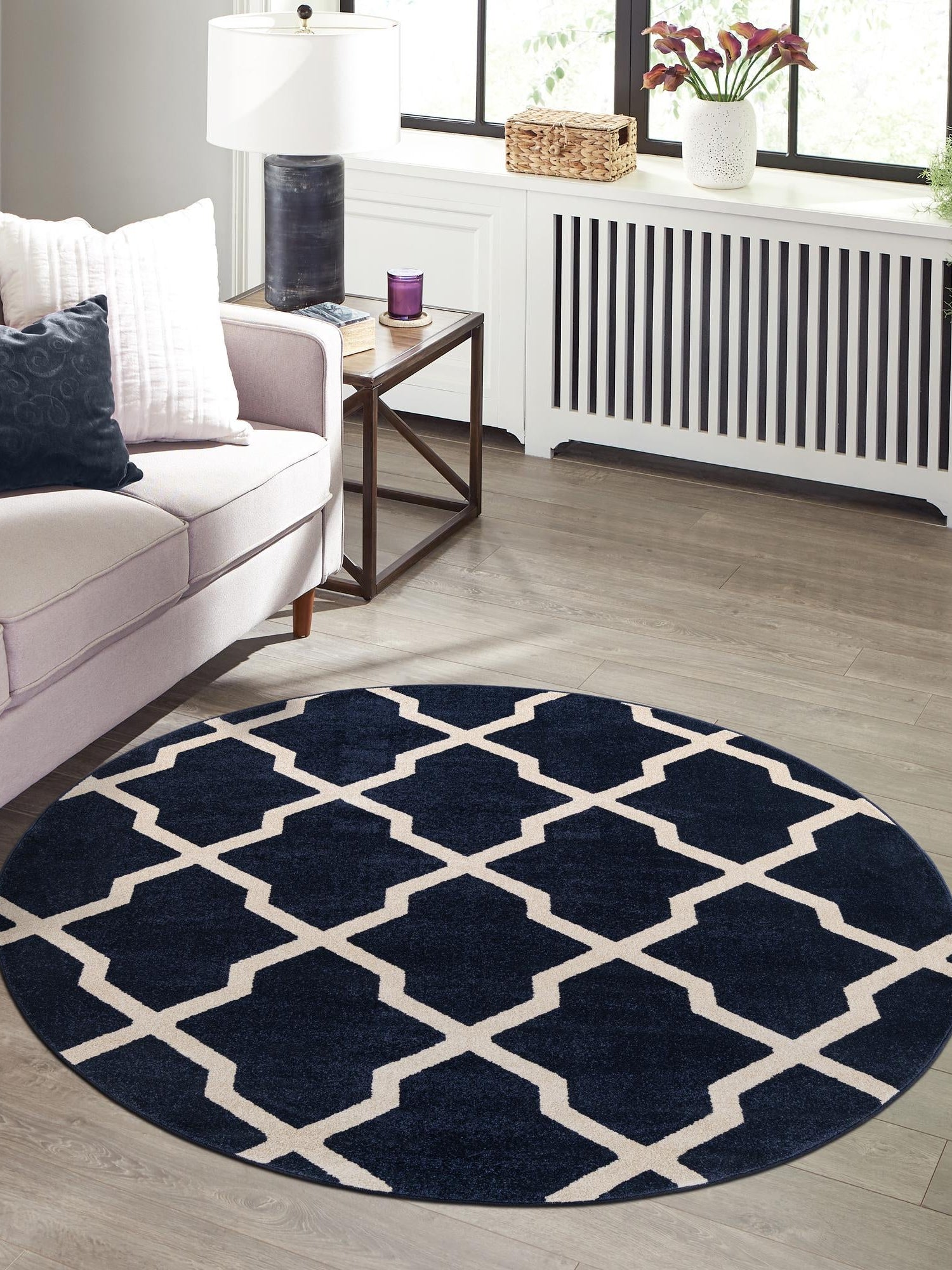 Navy Blue 7' 10 x 7' 10 Trellis Round Area Rug