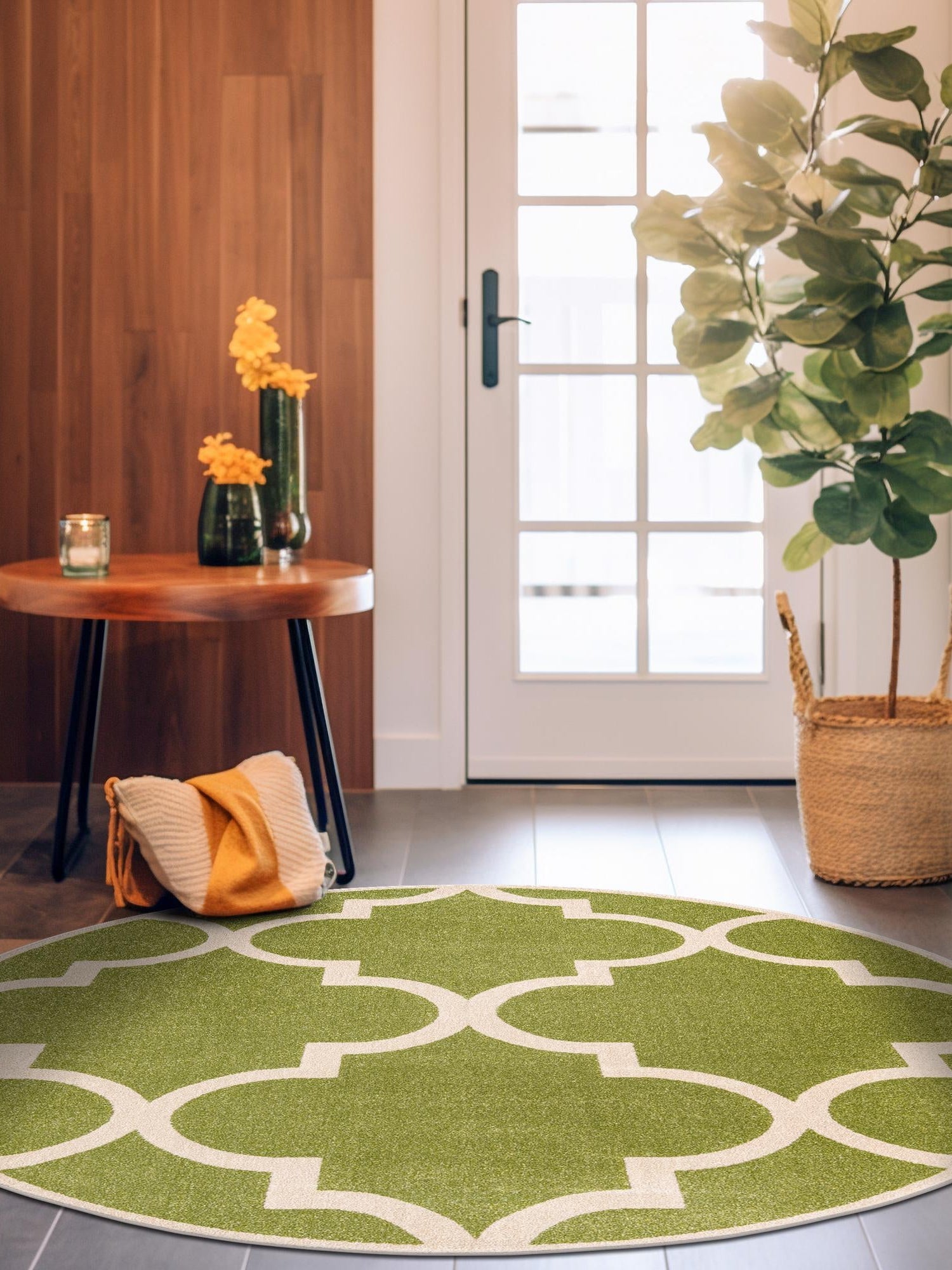 Green 6' 1 x 6' 1 Trellis Round Area Rug