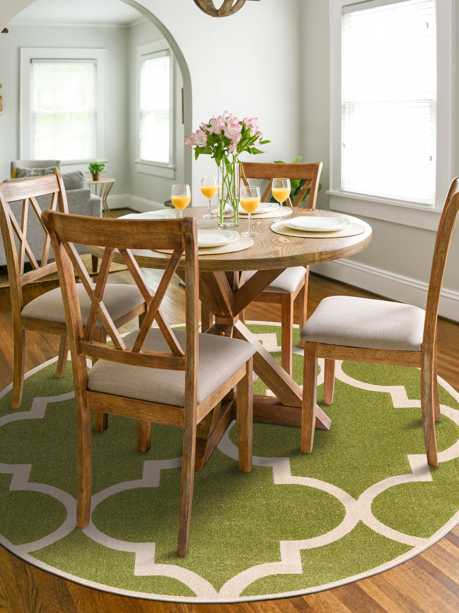 Green 6' 1 x 6' 1 Trellis Round Area Rug