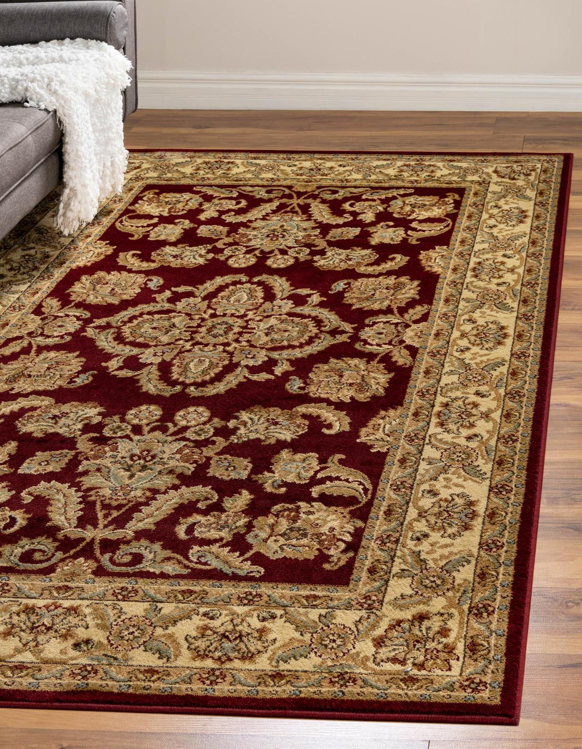 Red 5' 3 x 8' Voyage Rectangle Area Rug