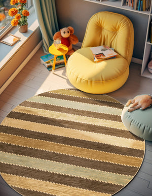 Brown 6' 1 x 6' 1 Fars Round Area Rug 100% Polypropylene Unique Traditional Carpet for Classical Living, Dining Room & Office Spaces for Sale at Rug Engine