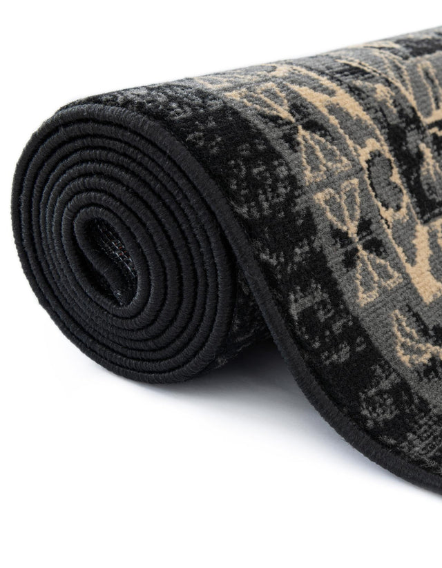 Black 4' 1 x 6' 1 Taftan Rectangle Area Rug