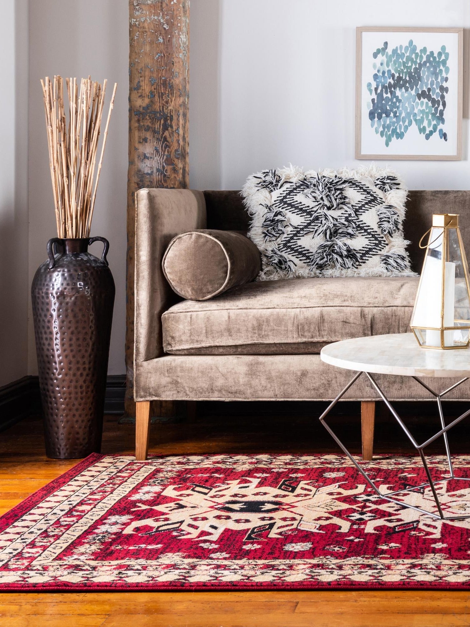 Red 6' 1 x 9' Taftan Rectangle Area Rug