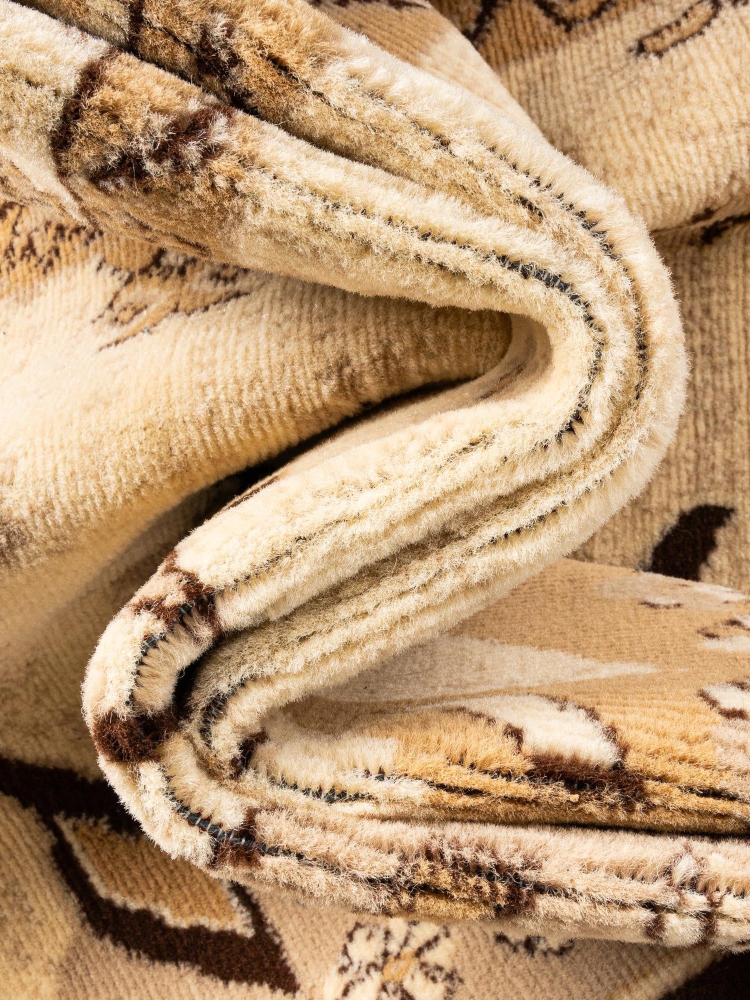 Ivory 2' 7 x 10' Taftan Runner Area Rug