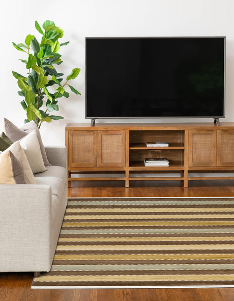 Brown 6' 1 x 9' Fars Rectangle Area Rug 100% Polypropylene Unique Traditional Carpet for Classical Living, Dining Room & Office Spaces for Sale at Rug Engine