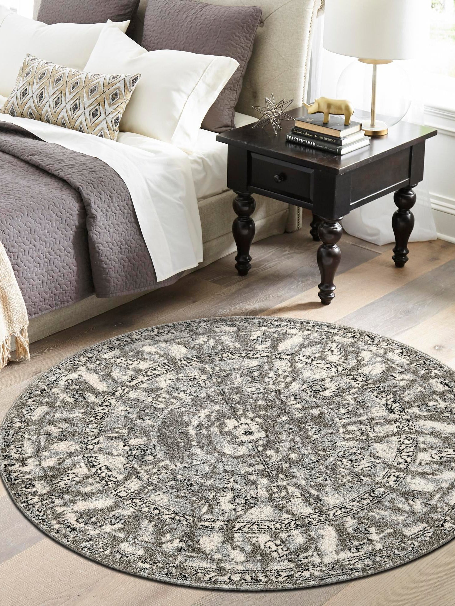 Gray 7' 10 x 7' 10 La Jolla Round Area Rug 100% Polypropylene Traditional Pattern Easy Clean Carpet for Living, Dining, Bedroom, Office for Sale at Rug Engine