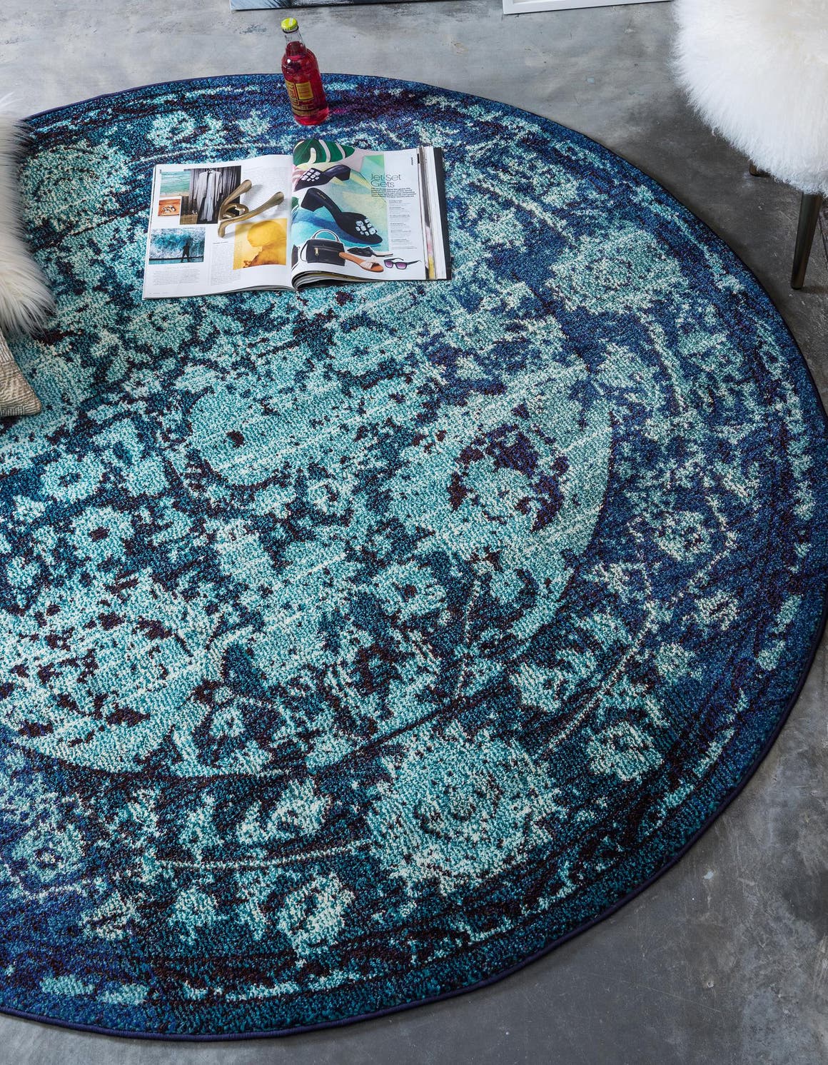 Blue 8' x 8' Medici Round Area Rug 100% Polypropylene Traditional Vintage Classic Carpet for Home Interior Design Decor for Sale at Rug Engine