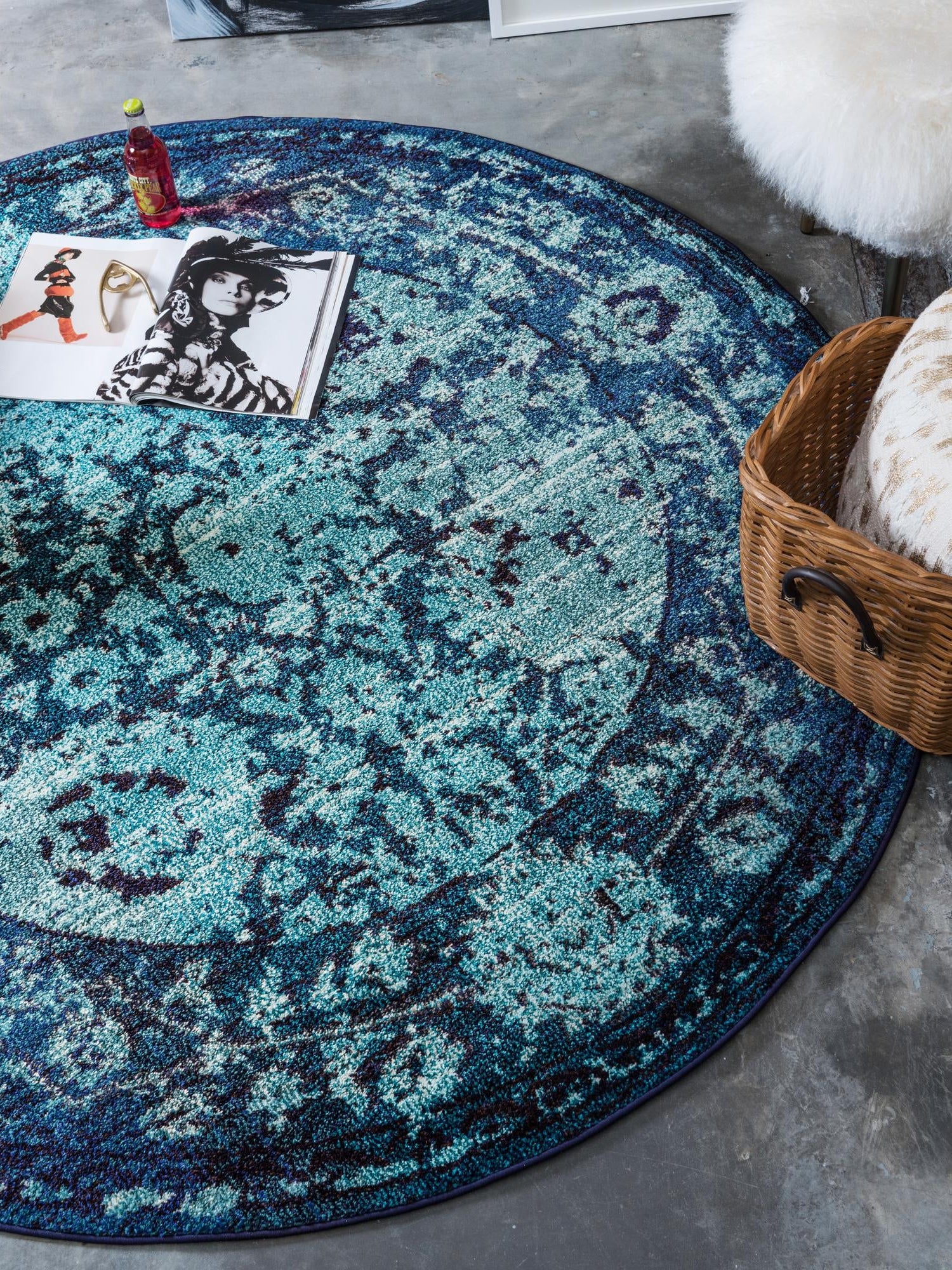 Blue 8' x 8' Medici Round Area Rug 100% Polypropylene Traditional Vintage Classic Carpet for Home Interior Design Decor for Sale at Rug Engine