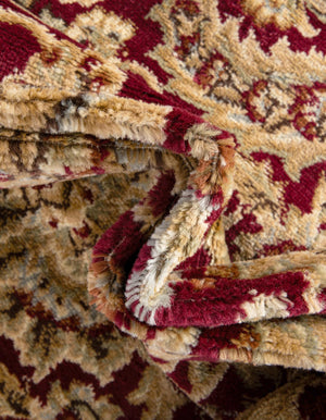 Red 6' 1 x 6' 1 Voyage Round Rug