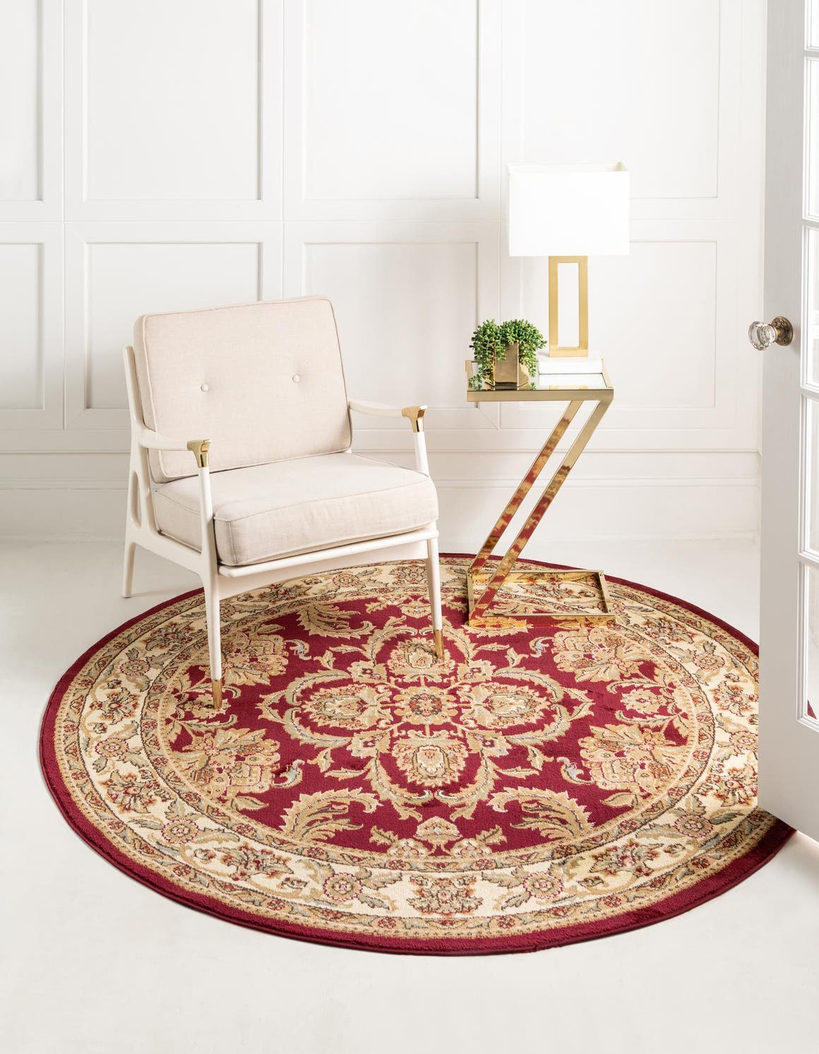 Red 5' 3 x 5' 3 Voyage Round Area Rug