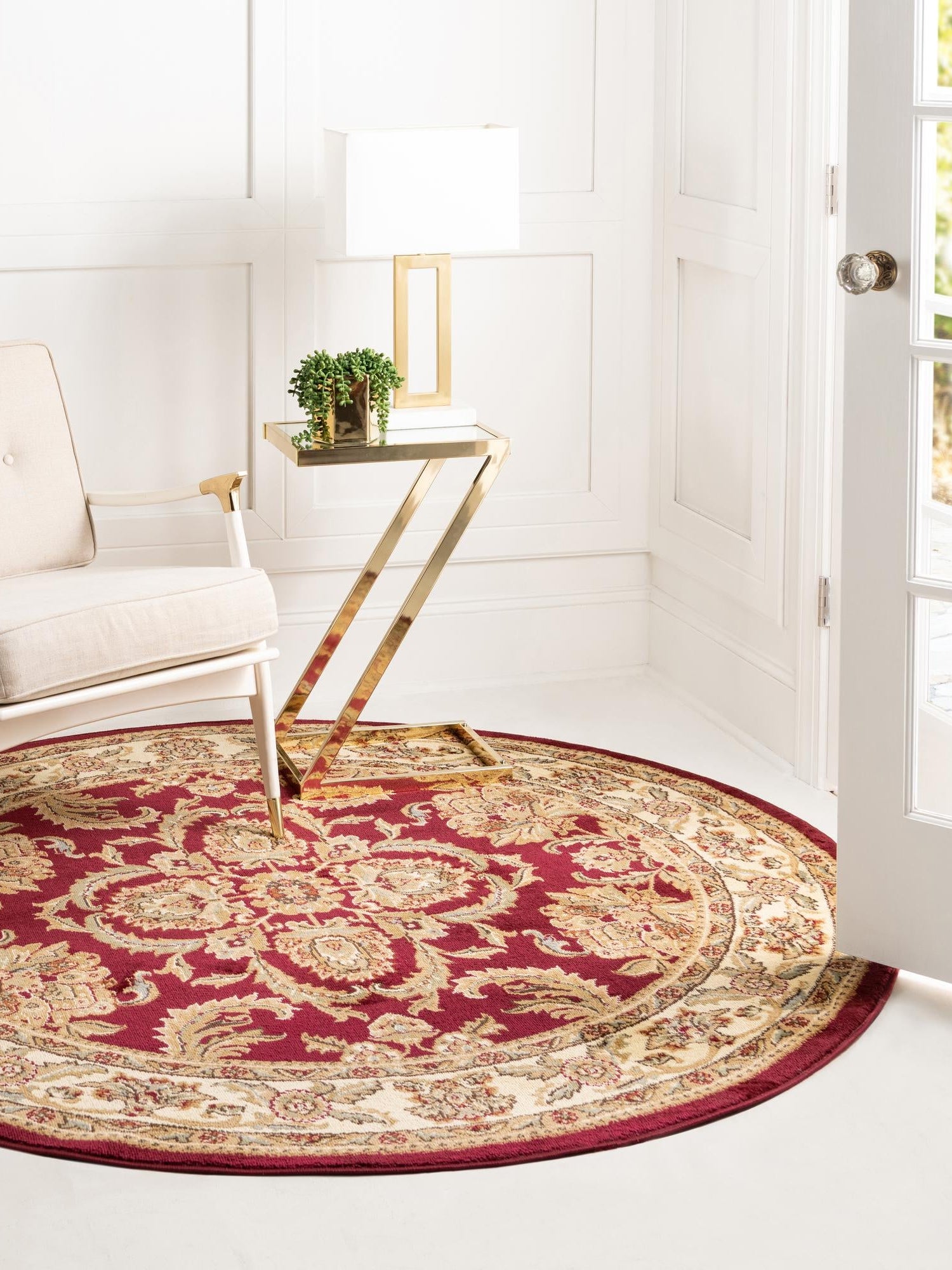 Red 5' 3 x 5' 3 Voyage Round Area Rug