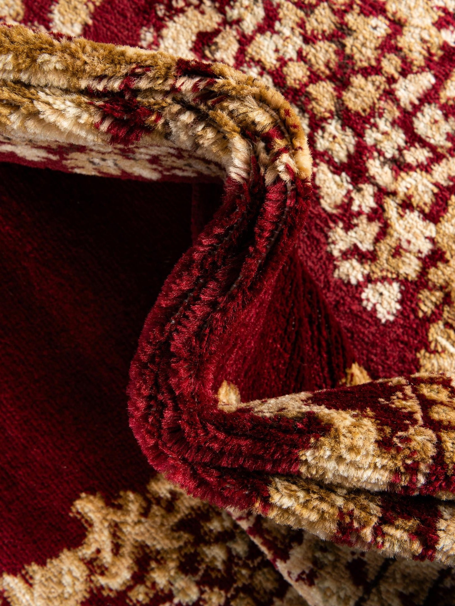 Red 10' 6 x 16' 5 Versailles Rectangle Area Rug