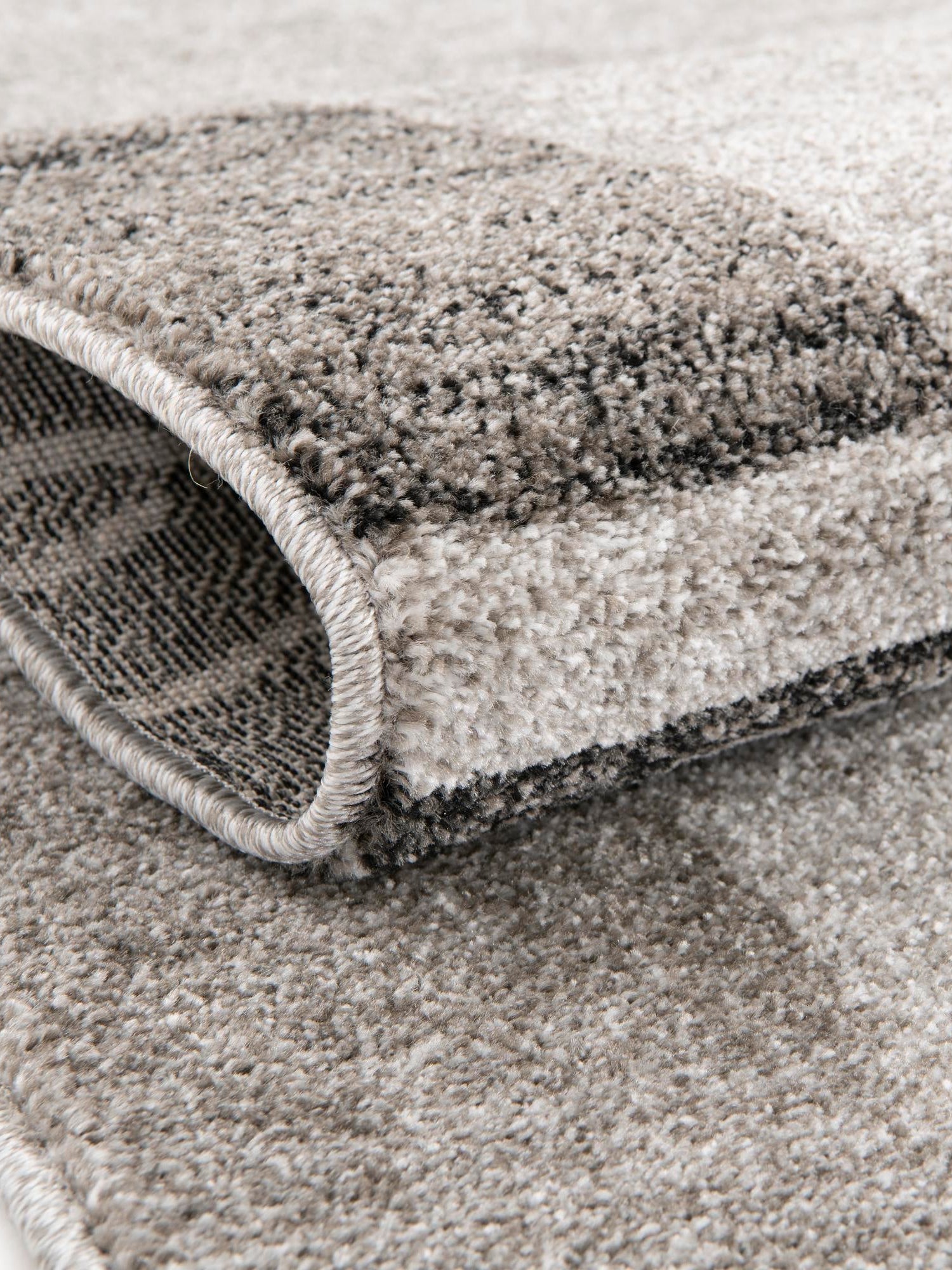 Light Gray 2' x 3' 1 Del Mar Rectangle Area Rug 100% Polypropylene Easy Clean Stain Resistant Vivid Modern Carpet Mat for Home Decor Interior Designing for Sale at Rug Engine