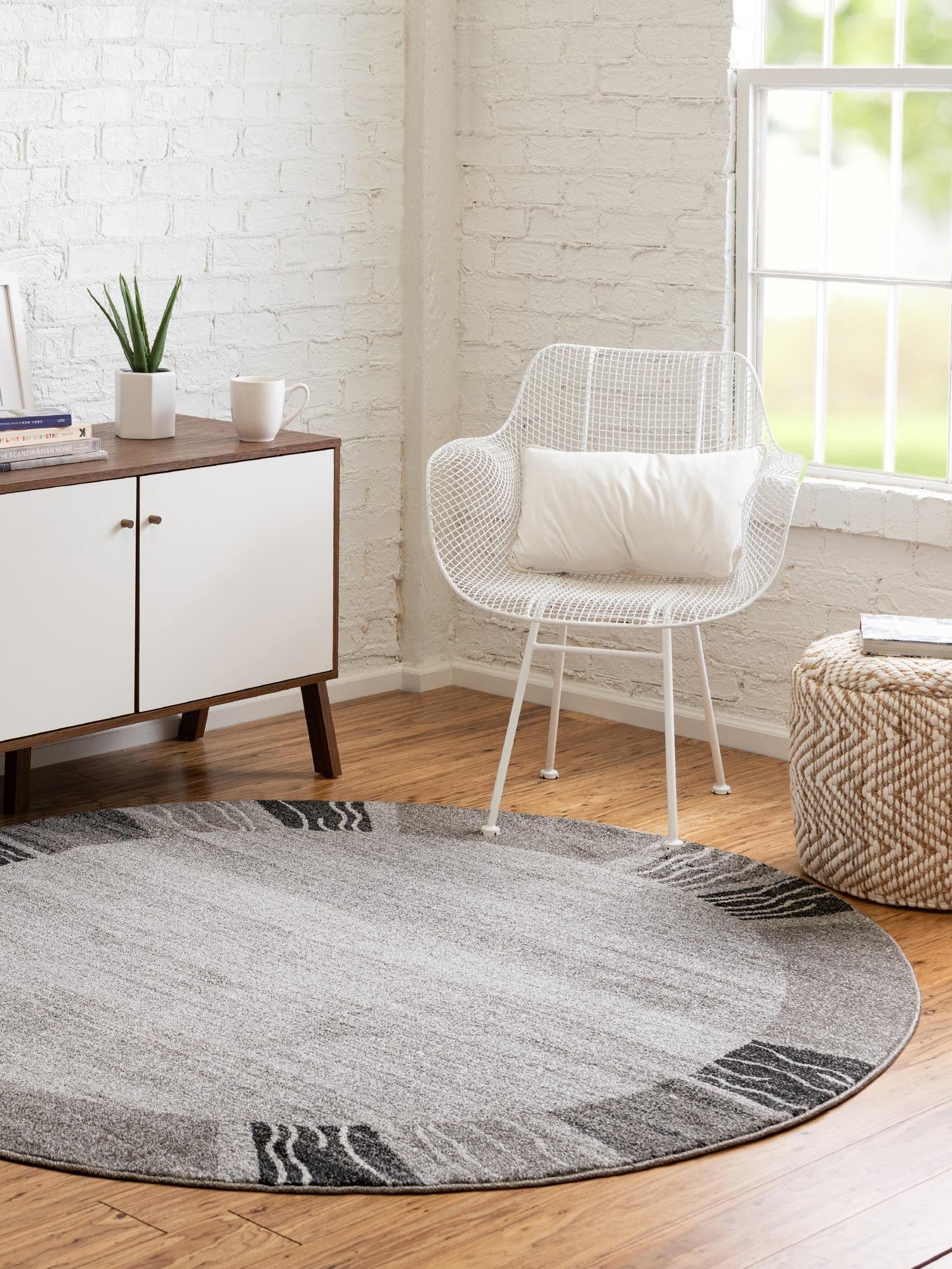 Light Gray 6' 1 x 6' 1 Del Mar Round Area Rug 100% Polypropylene Easy Clean Stain Resistant Vivid Modern Carpet Mat for Home Decor Interior Designing for Sale at Rug Engine