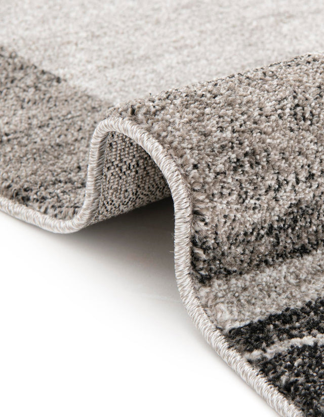 Light Gray 7' 10 x 7' 10 Del Mar Round Area Rug 100% Polypropylene Easy Clean Stain Resistant Vivid Modern Carpet Mat for Home Decor Interior Designing for Sale at Rug Engine