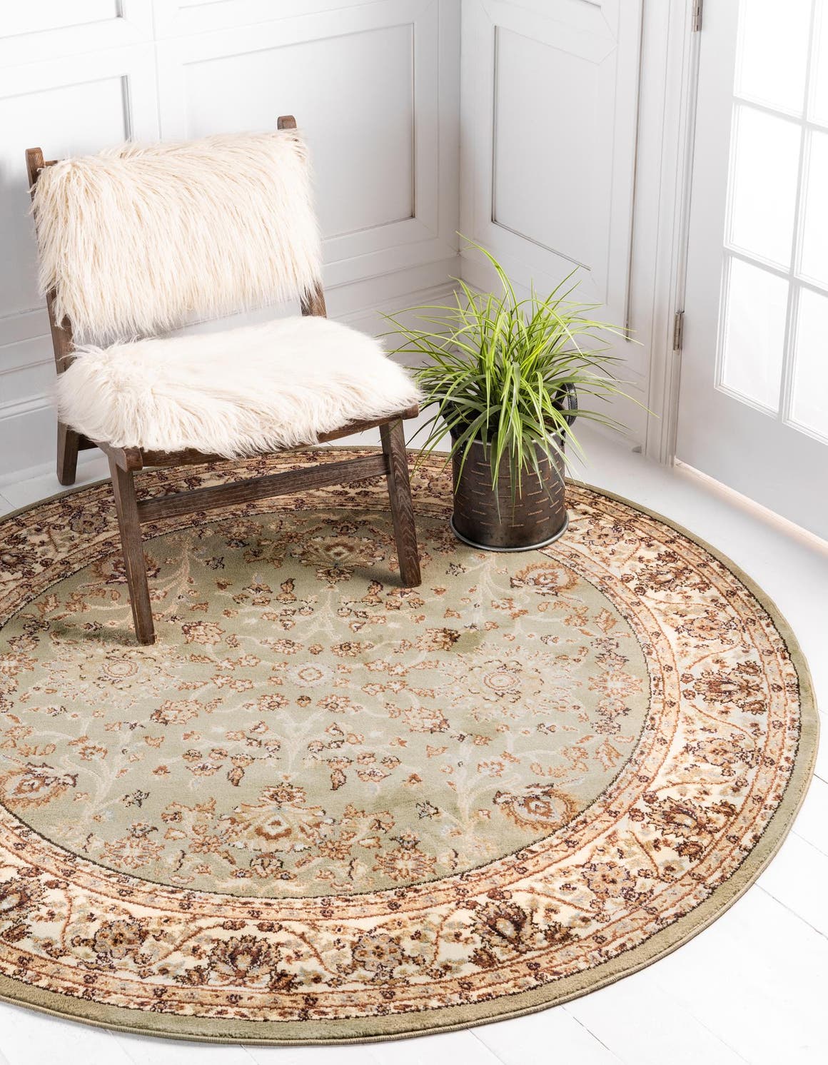 Light Green 10' x 10' Voyage Round Area Rug
