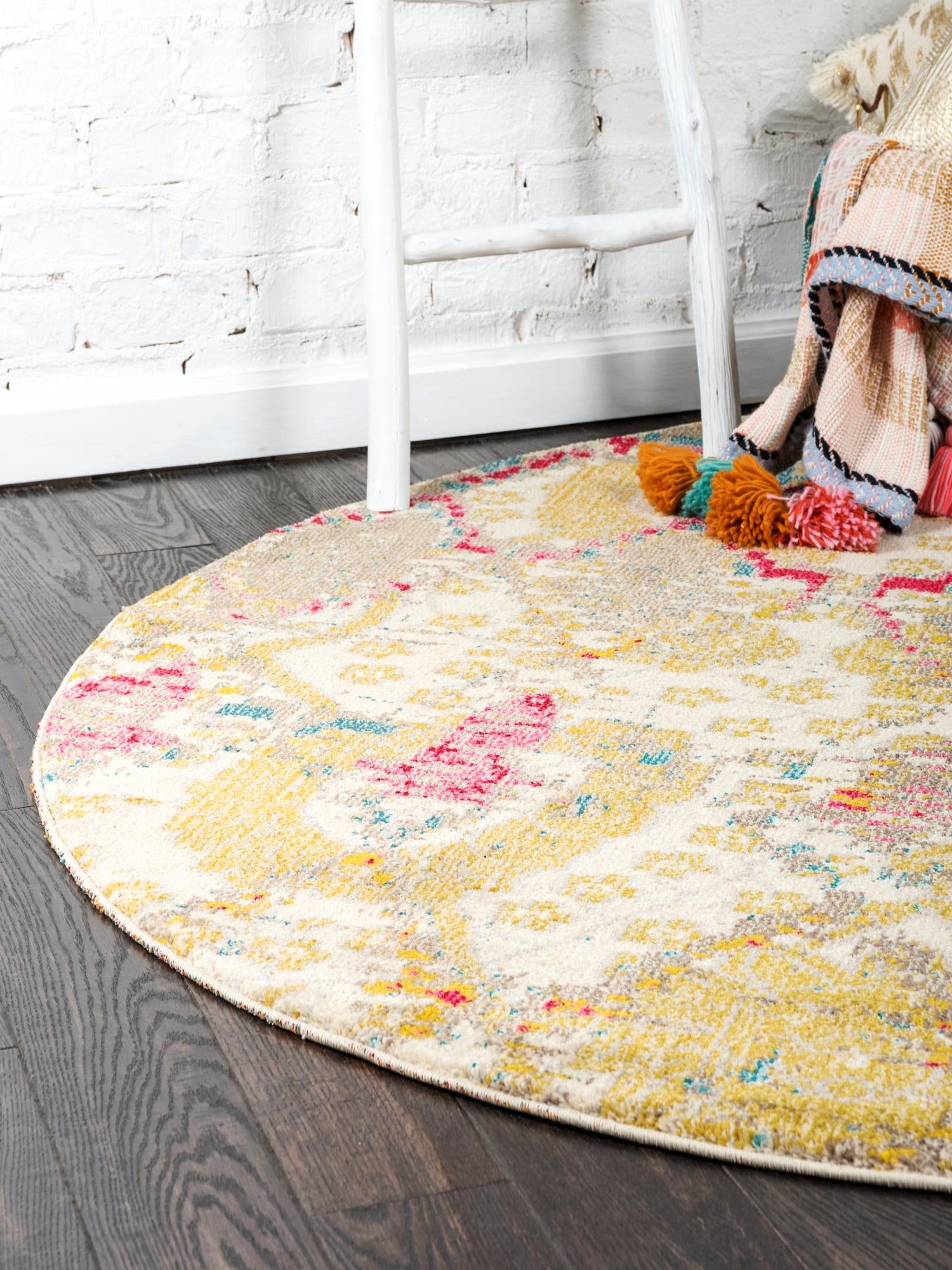 Beige 6' 1 x 6' 1 Sedona Round Area Rug