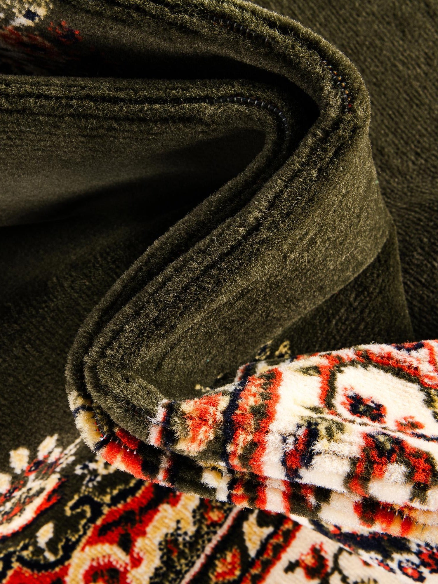 Green 4' 1 x 6' 1 Reza Rectangle Area Rug 100% Polypropylene Easy Clean Traditional Motif Classic Carpet for Home Interiors for Sale at Rug Engine