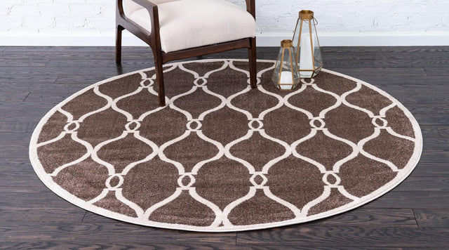 Brown 8' x 8' Trellis Round Area Rug