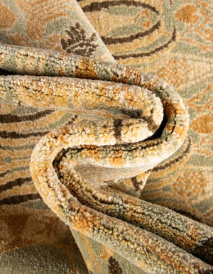 Light Green 8' x 8' Edinburgh Round Area Rug 100% Polypropylene Easy Clean With Cotton Backing Traditional Classic Design Carpet for Living, Dining Room, Office for Sale at Rug Engine