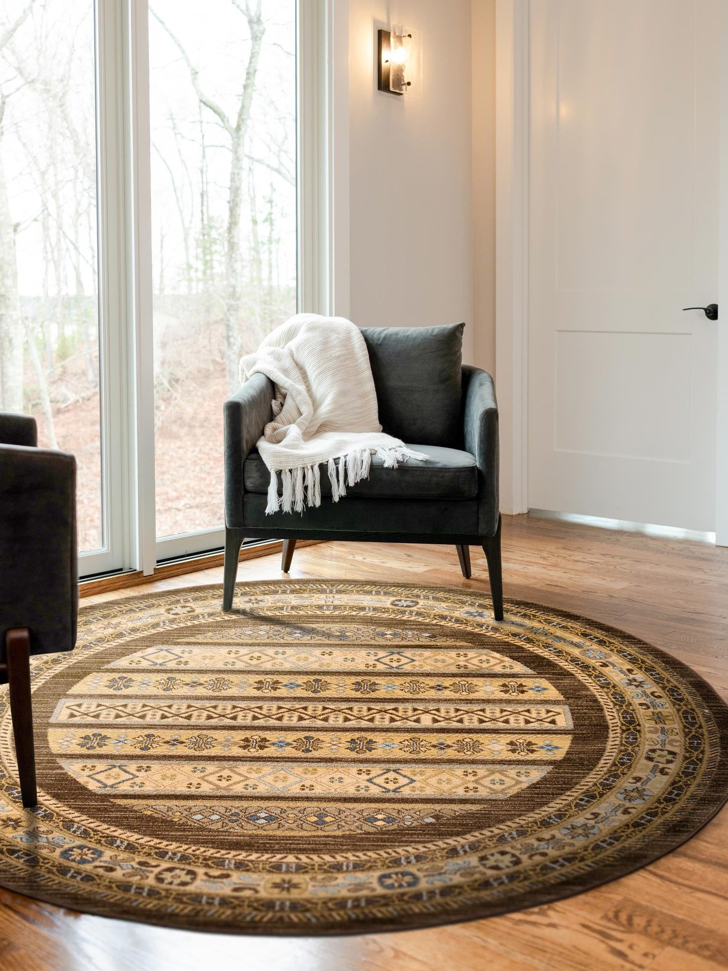 Brown 6' 1 x 6' 1 Fars Round Area Rug 100% Polypropylene Unique Traditional Carpet for Classical Living, Dining Room & Office Spaces for Sale at Rug Engine